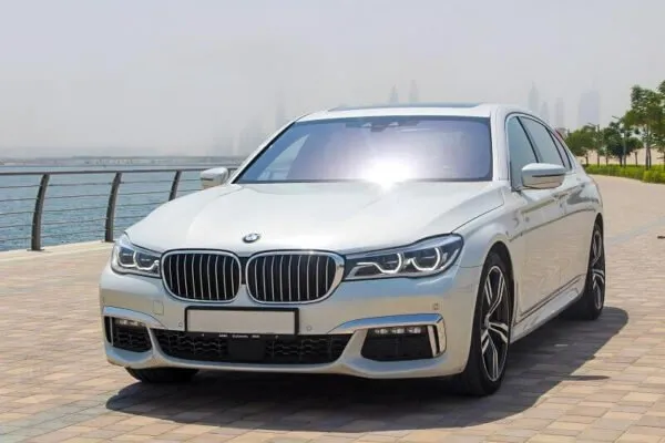 BMW 7 Series (White)